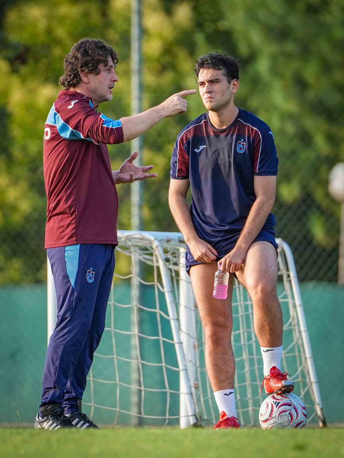 Trabzonspor’da Aral Şimşir ilk antrenmanına çıktı
