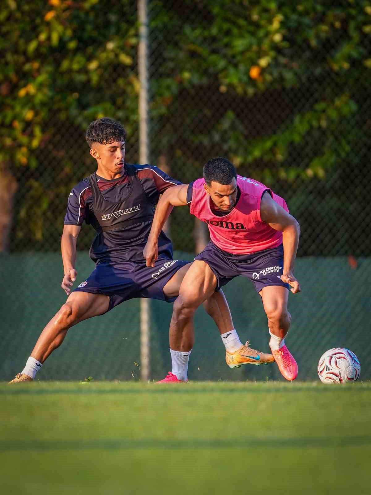 Trabzonspor’da Aral Şimşir ilk antrenmanına çıktı