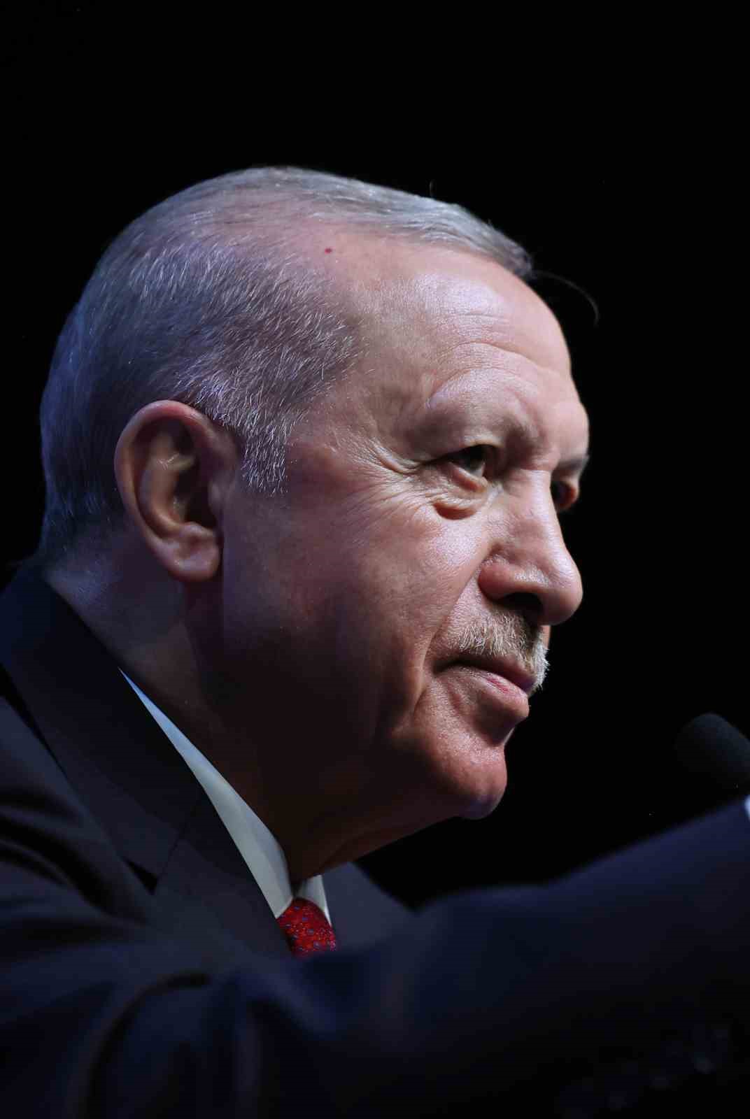 Cumhurbaşkanı Erdoğan: "NATO birbirine bağımlı ülkelerin değil, birbirine güç katan müttefiklerin ittifakı olmalıdır"