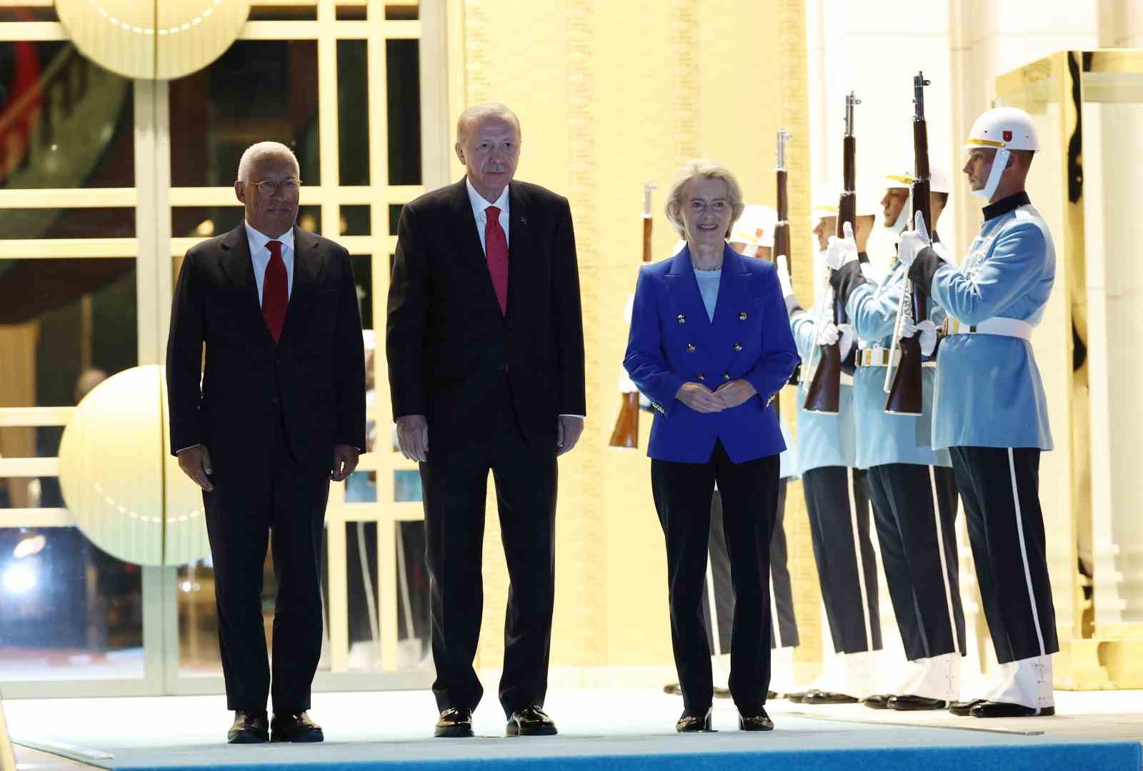 Cumhurbaşkanı Erdoğan, AB Komisyonu Başkanı Leyen ve AB Konseyi Başkanı Costa’yı kabul etti