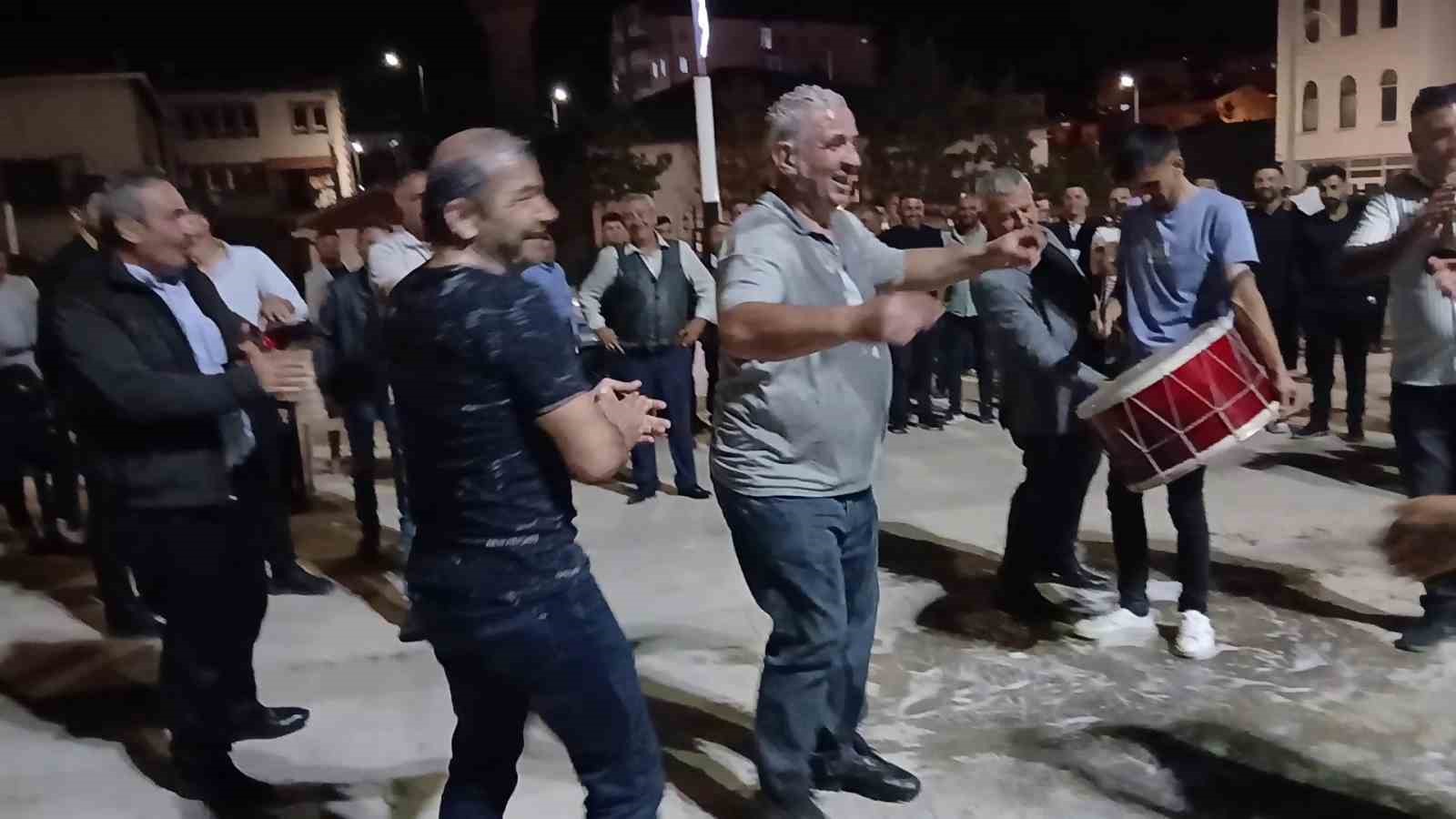 Asırlık gelenek damadın yakınlarına zor anlar yaşattı