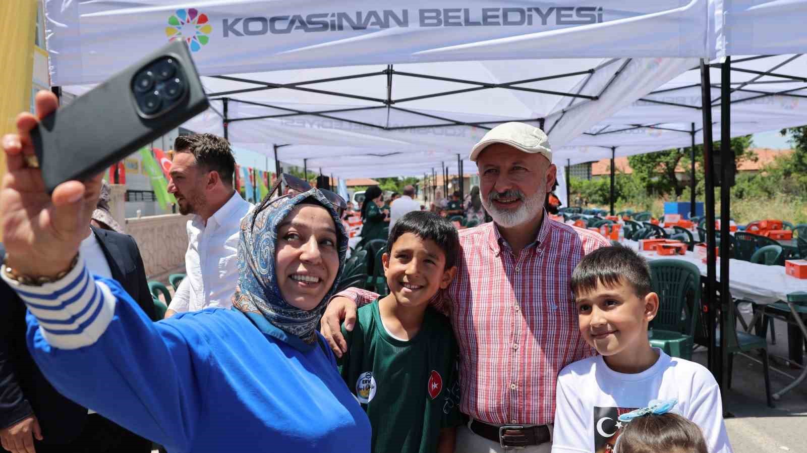 Başkan Çolakbayrakdar: "Kocaburger’ı yaz boyunca ERVA okullarında sürdüreceğiz"