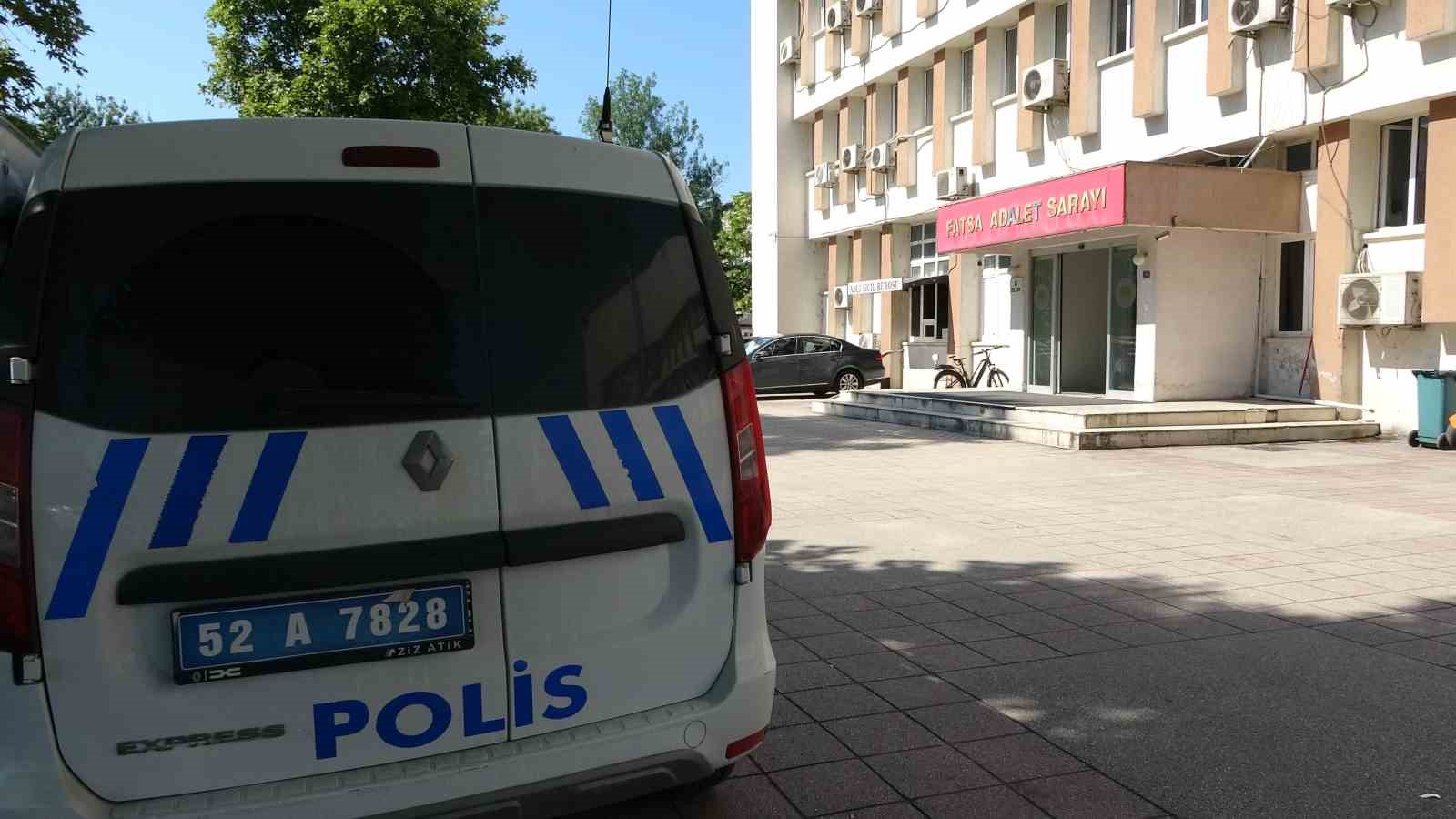 Kardeş katliamında zanlı adliyede: Arka kapıdan çıkarıldı