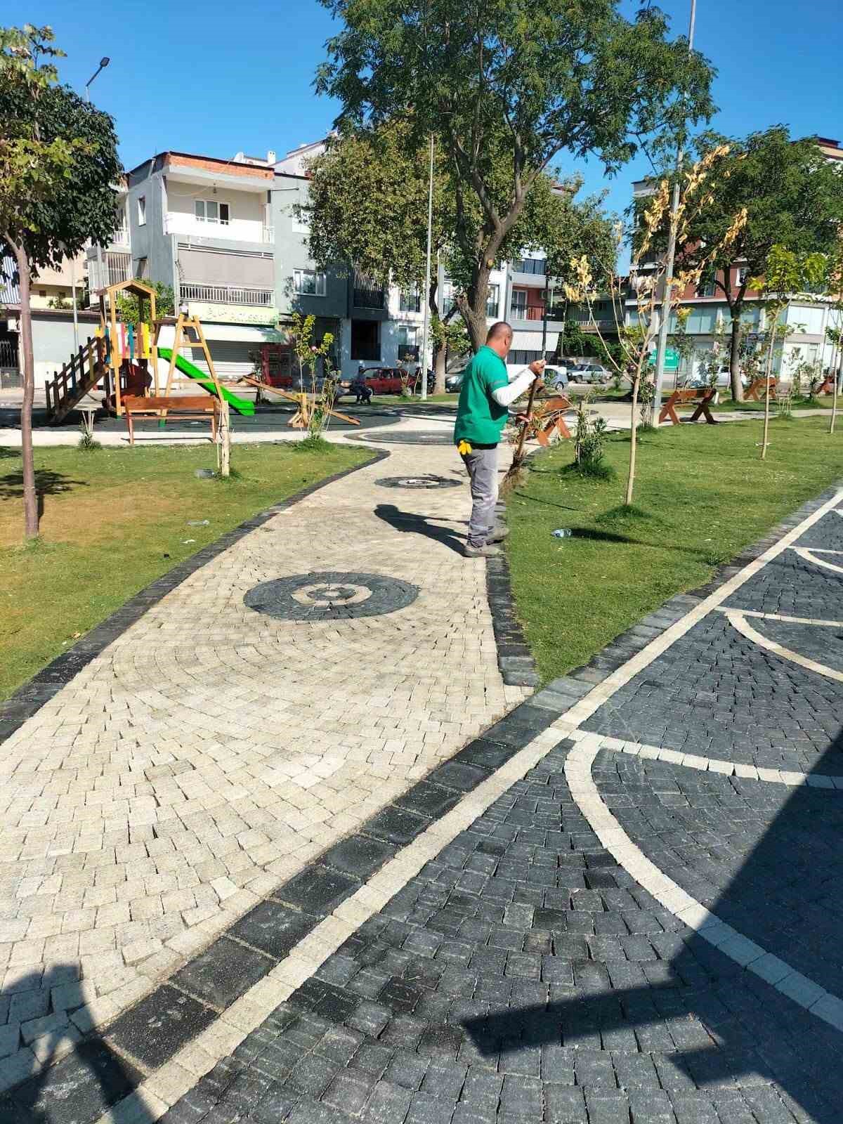 Germencik’te temizlik çalışmaları aralıksız sürüyor