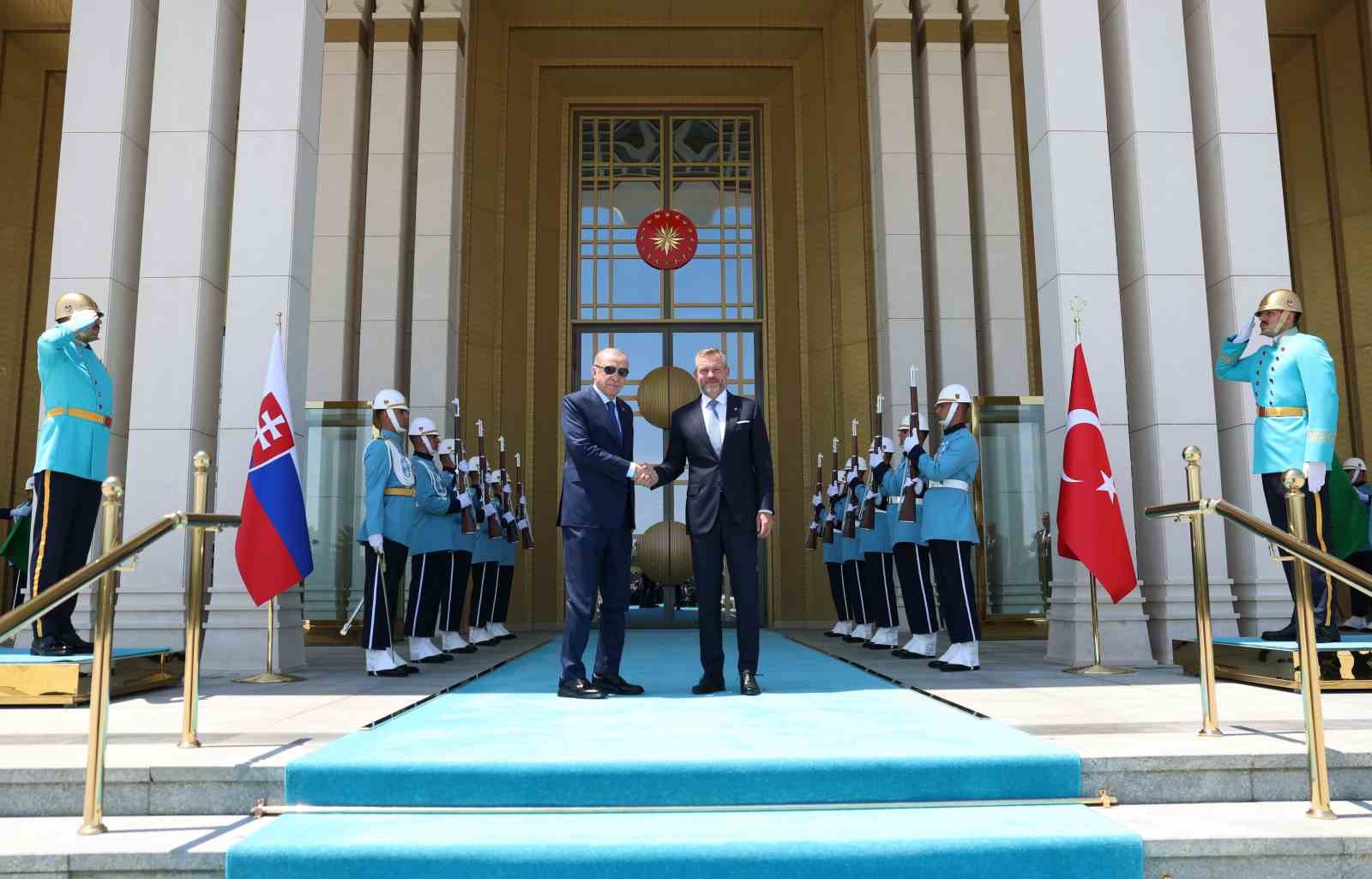 Cumhurbaşkanı Erdoğan, Slovakya Cumhurbaşkanı Pellegrini ile görüştü