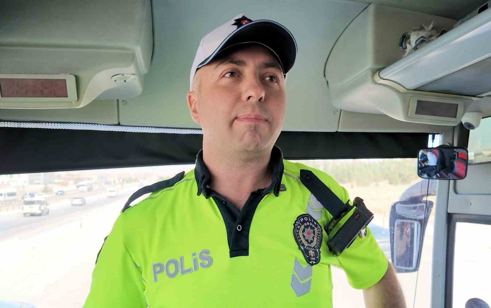 1 kişinin öldüğü, 40 kişinin yaralandığı otobüs kazası kamerada