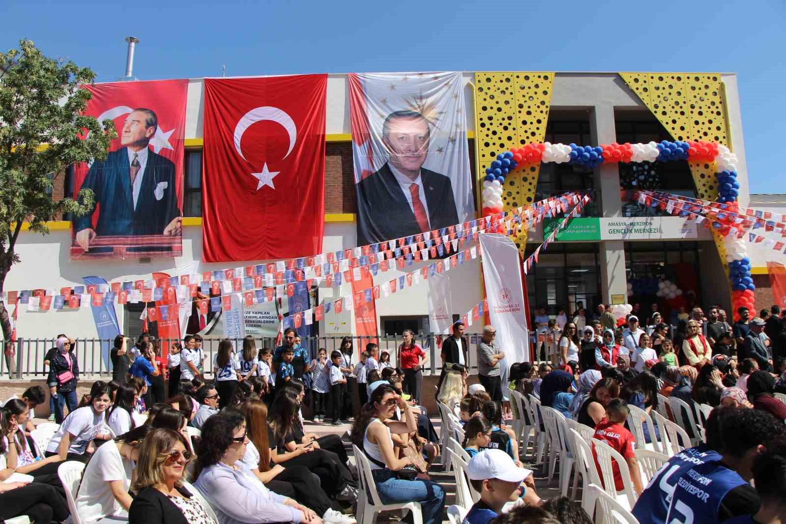 Bakan Bak: "Türkiye, NATO Zirvesi’nde tüm dünyaya gücünü gösterdi"