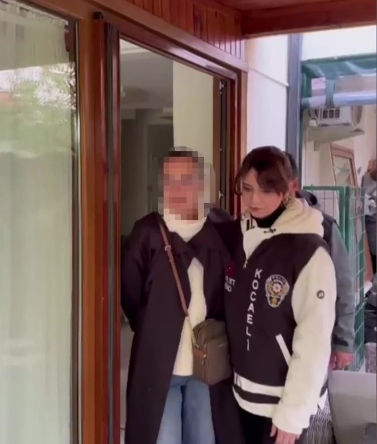 19 yıl önce doğurduğu bebeğini çöpe atmıştı: Mahkemede "Hatırlamıyorum" diyerek ağladı