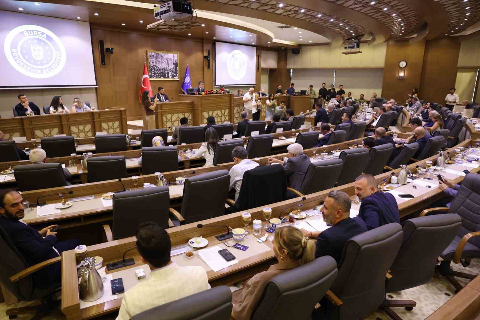 Bursa Büyükşehir Belediye Meclisi’nin Temmuz ayı 1’inci oturumunda gündem maddeleri görüşüldü