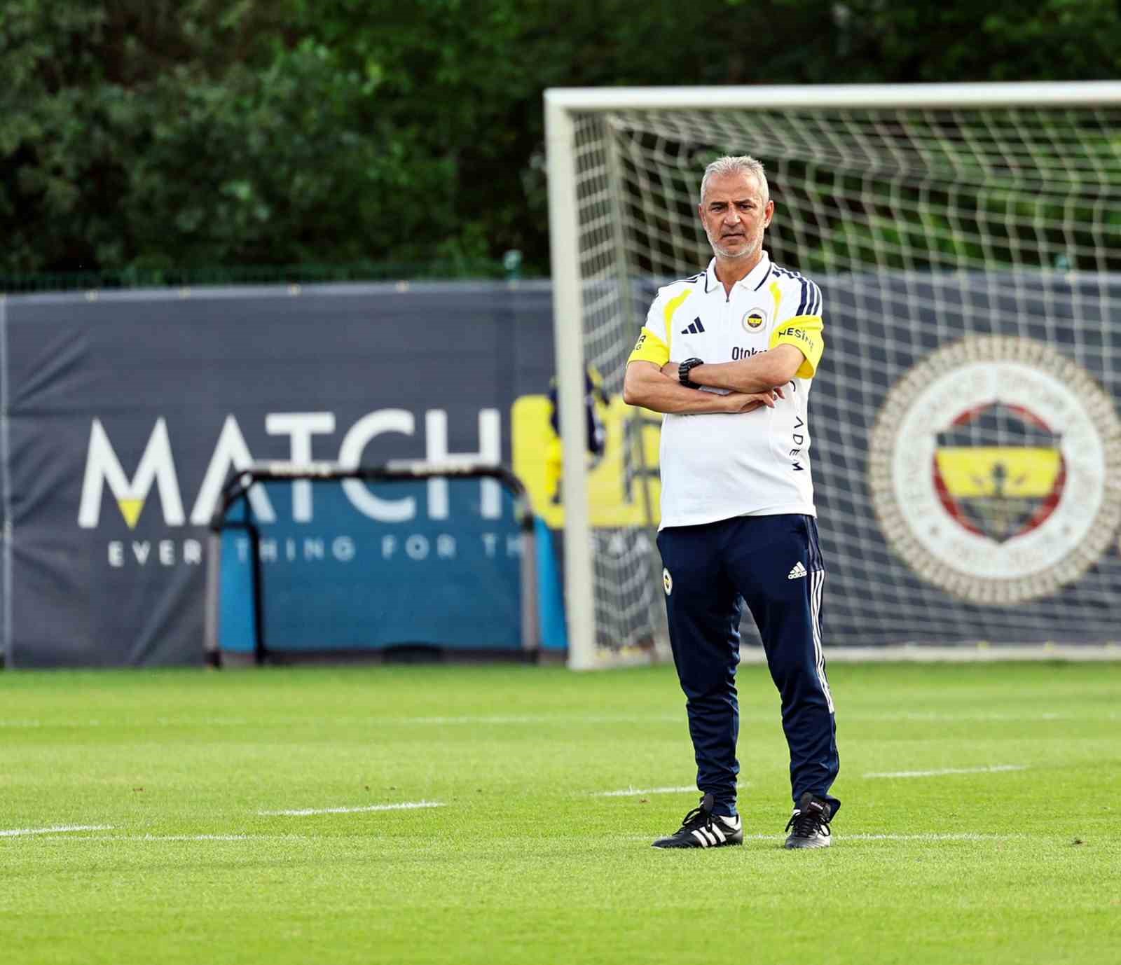 Fenerbahçe, günü iki antrenmanla tamamladı