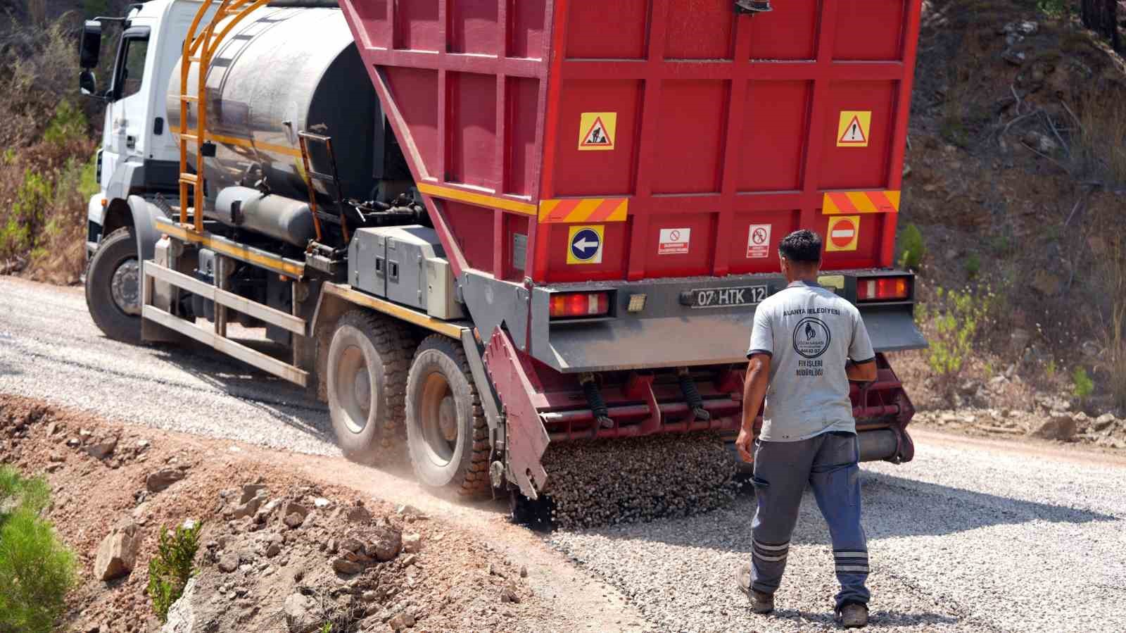 Alanya Belediyesi’nin çakıl yıkama makinesi ilk kez kullanıldı
