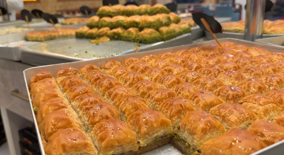 Bolu’da yediler, içtiler; hesabı ödemeden gittiler