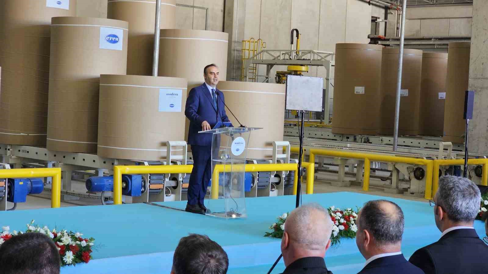 Bakan Kacır: "Türkiye, Çin’den sonra en güçlü ihracatçı ülkelerden biri"