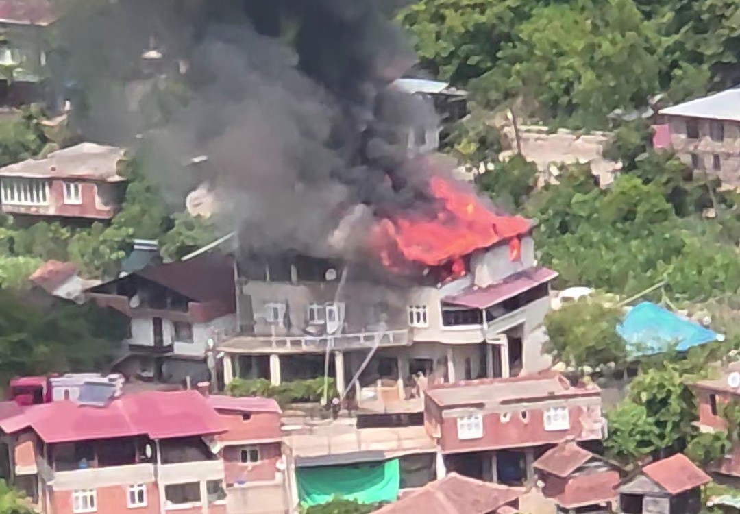 Ordu’da 3 katlı binada yangın