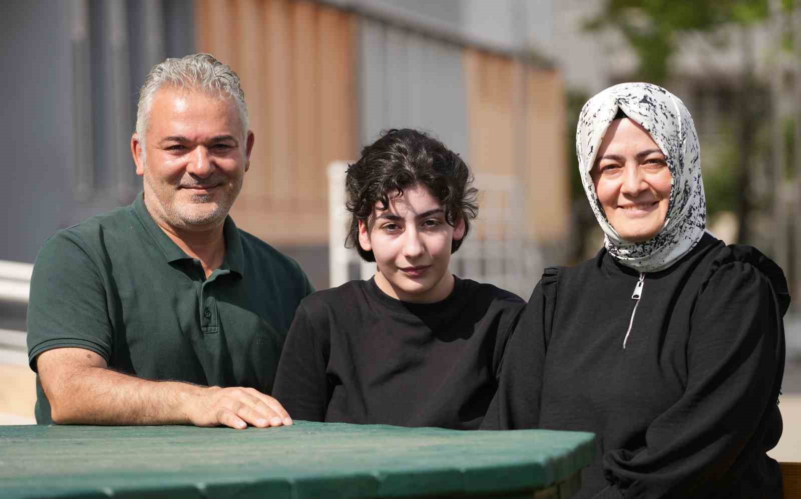 Kırıkkale’de devlet okullarından 2 LGS birincisi çıktı: Biri dersi dinledi, diğeri günde 200 soru çözdü