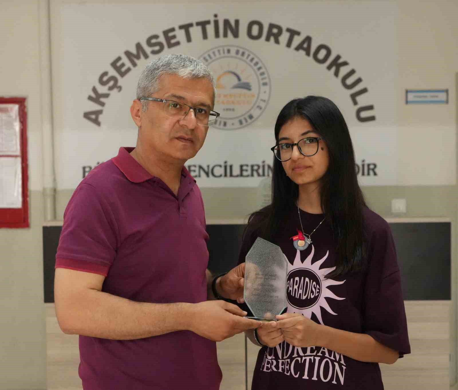 Kırıkkale’de devlet okullarından 2 LGS birincisi çıktı: Biri dersi dinledi, diğeri günde 200 soru çözdü