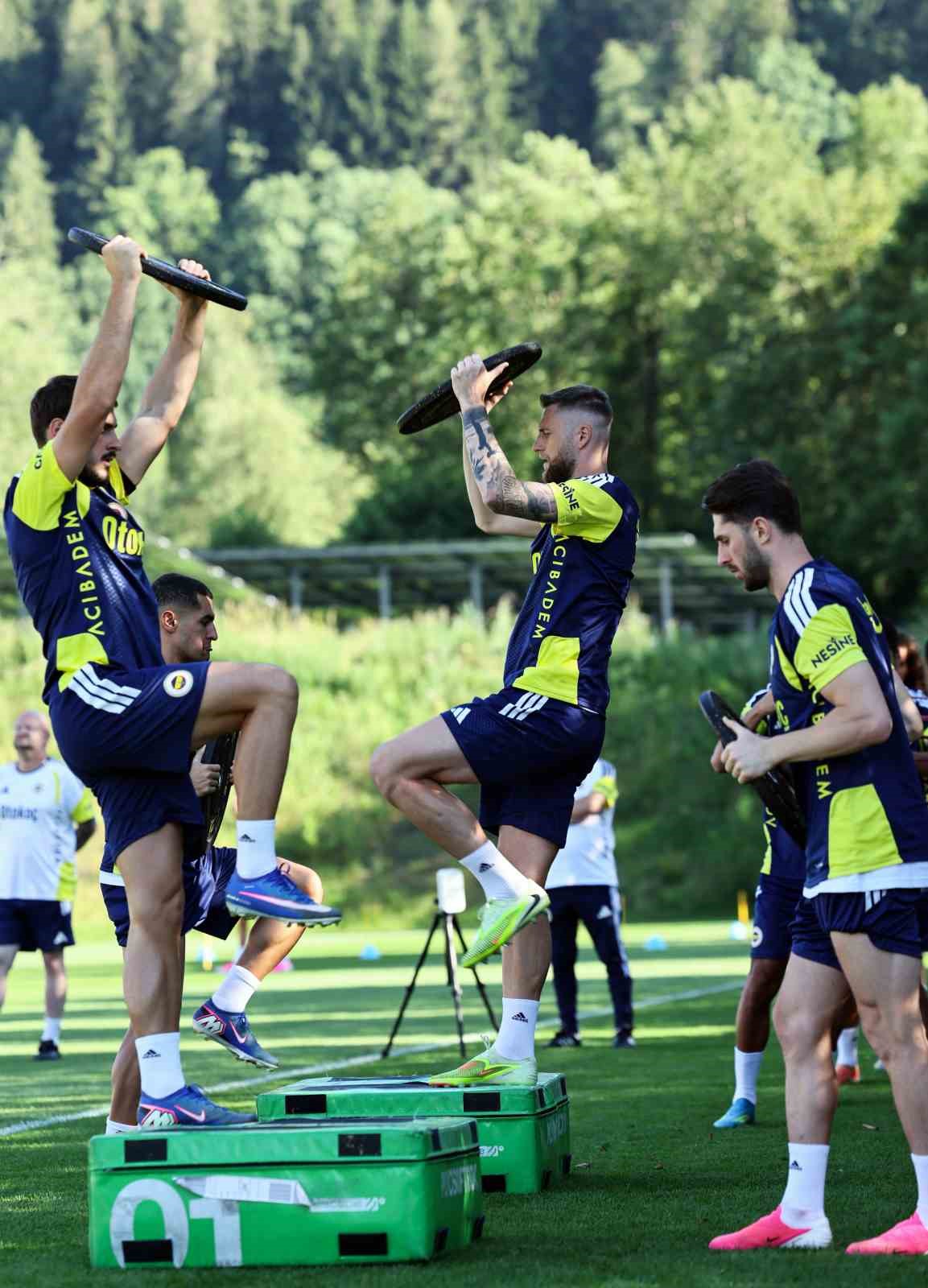 Fenerbahçe, yeni sezon hazırlıklarını Avusturya’da sürdürüyor