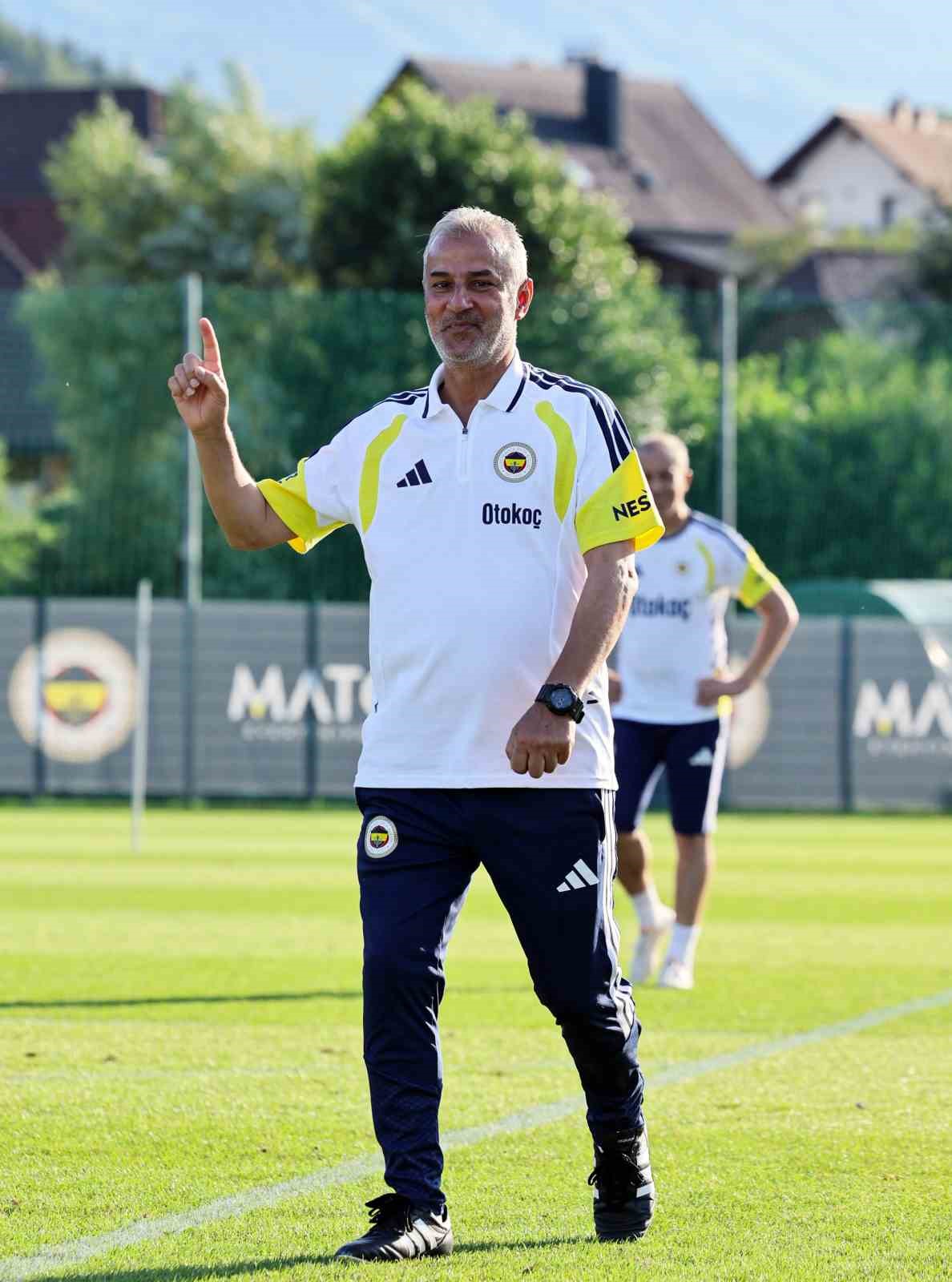 Fenerbahçe, yeni sezon hazırlıklarını Avusturya’da sürdürüyor