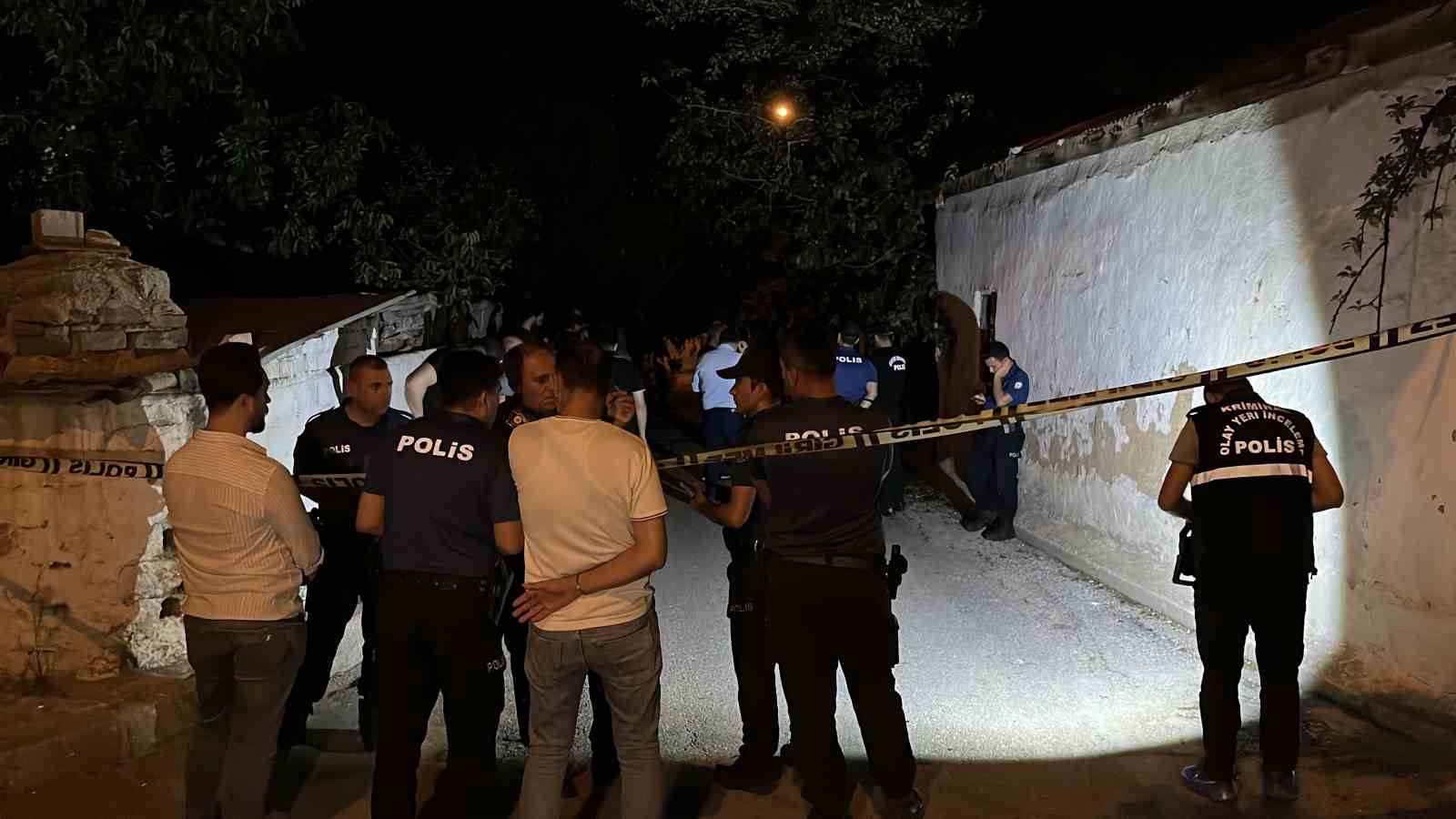 Konya’da kuyumcuyu öldüren zanlı intihar etti