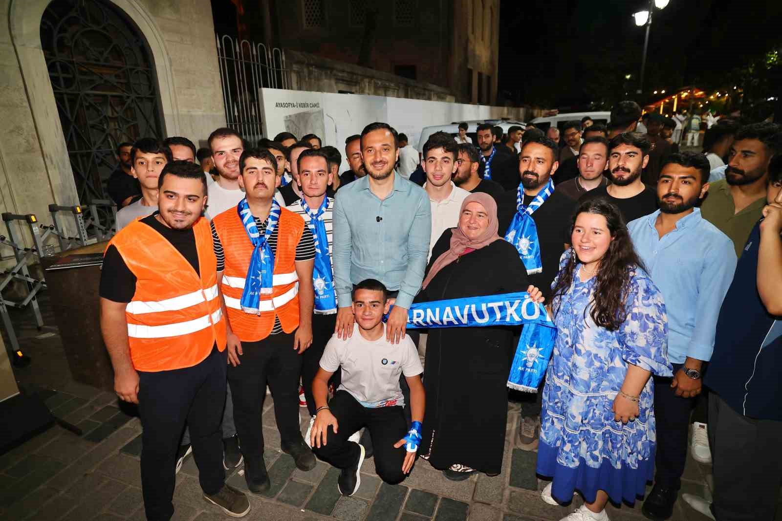 AK Parti Gençlik Kolları’ndan düzenlenen Ayasofya Yürüyüşü’ne binler katıldı