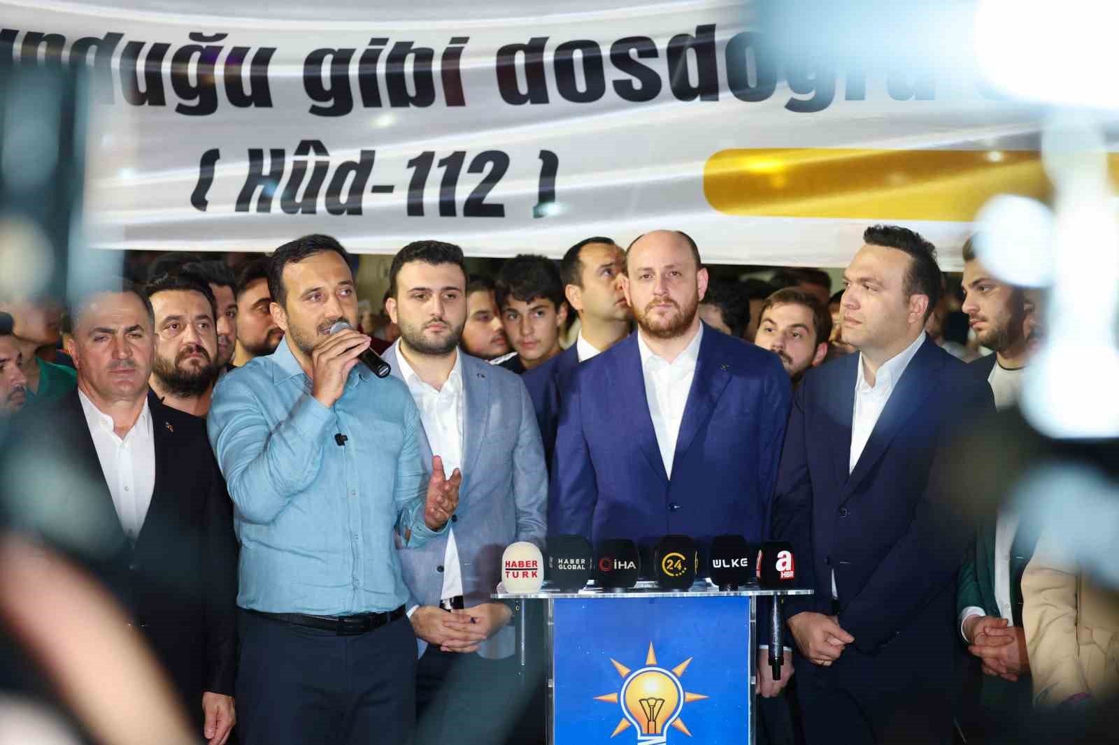 AK Parti Gençlik Kolları’ndan düzenlenen Ayasofya Yürüyüşü’ne binler katıldı