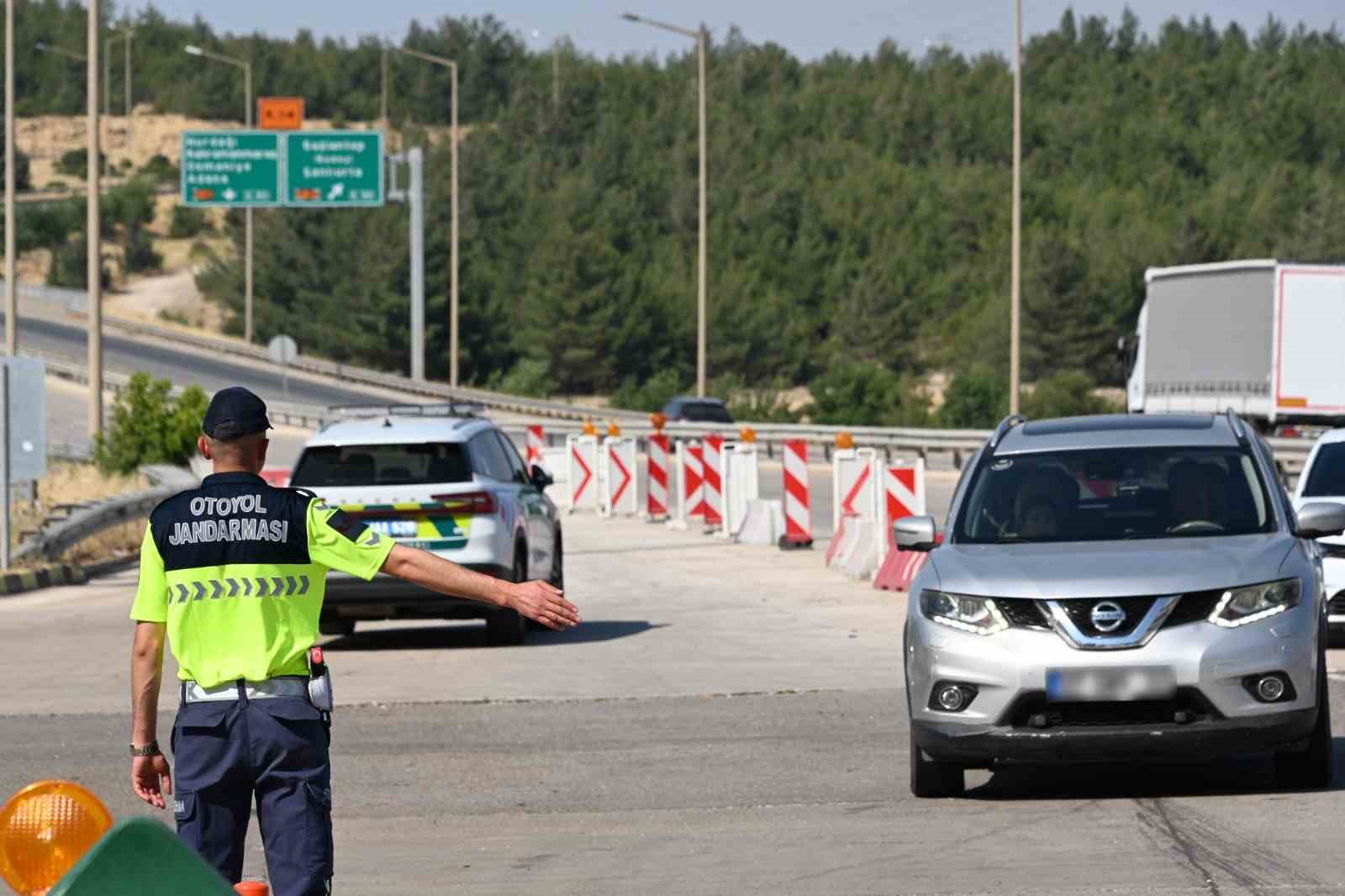 Gaziantep’te 25 aranan şahıs yakalandı