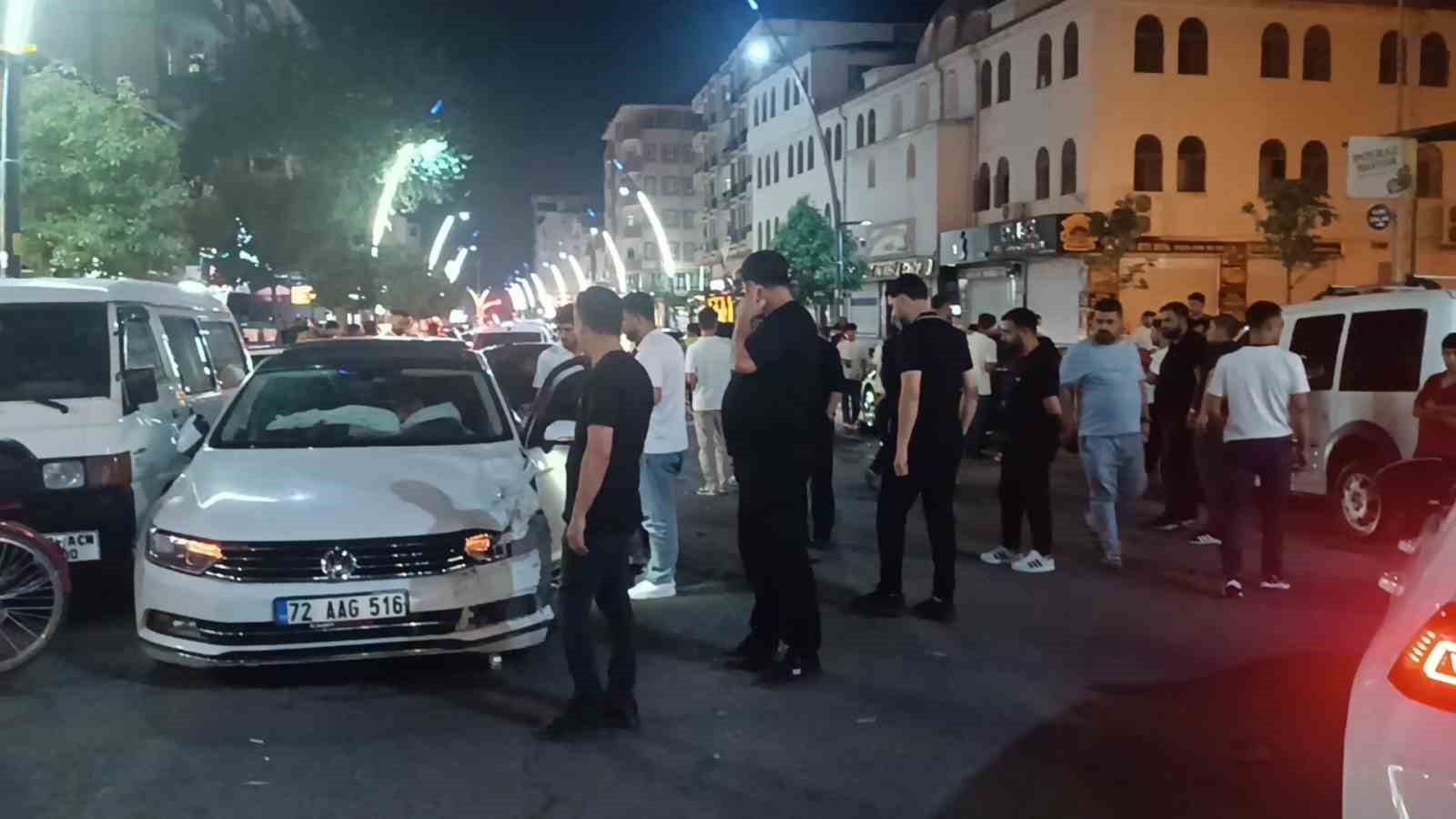 Batman’da iki otomobil çarpıştı: 1 yaralı