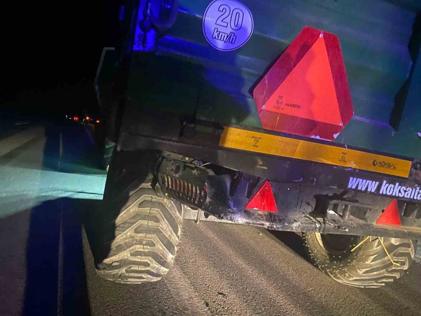 Otomobil ile traktör çarpıştı: 1 yaralı