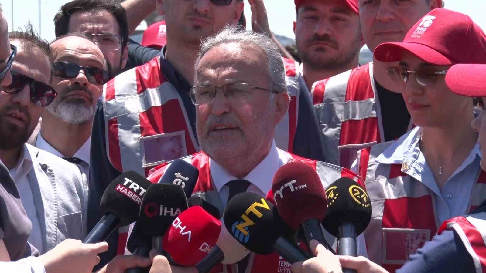 15 Temmuz’un 10’uncu yılında 15 Temmuz Şehitler Köprüsü’ne dev Türk bayrağı asıldı