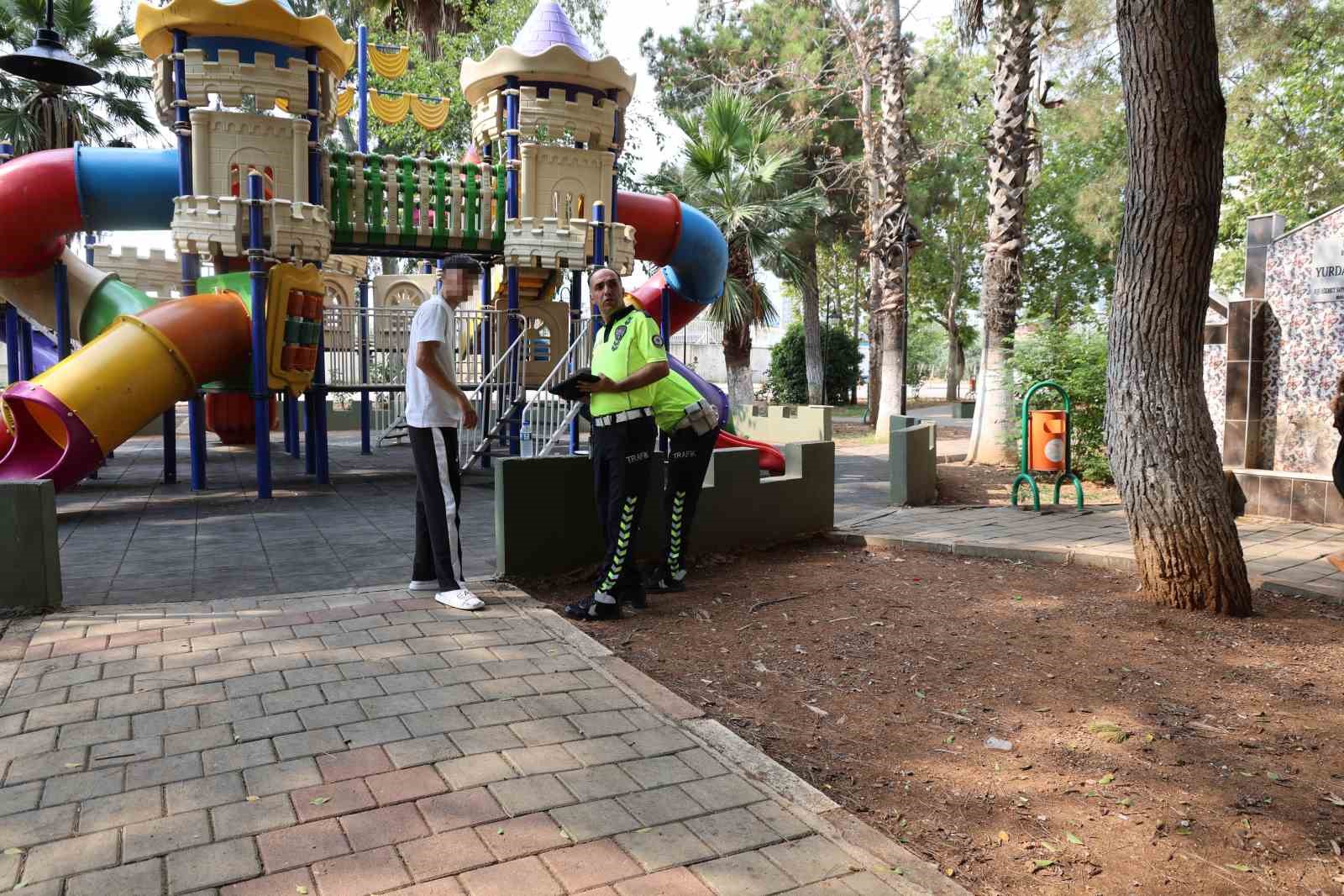Kırmızı ışıkta geçen ehliyetsiz motosiklet sürücüsüne 85 bin TL para cezası