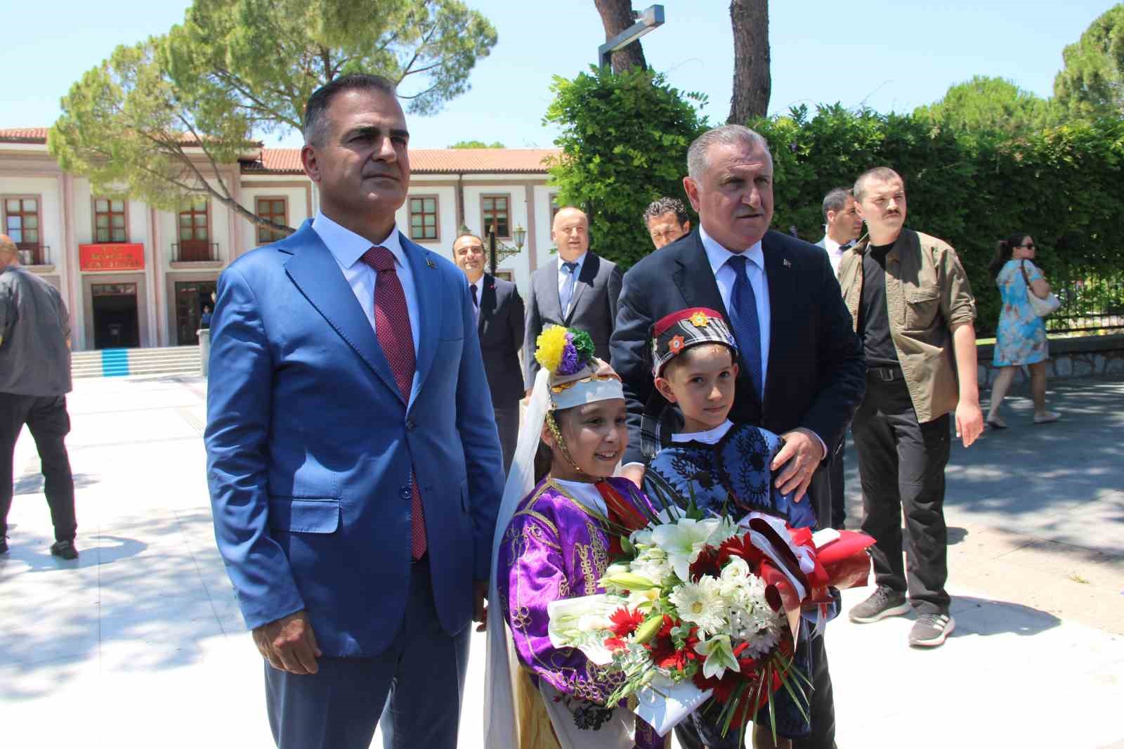 Bakan Bak’tan Muğla’da yatırım müjdeleri
