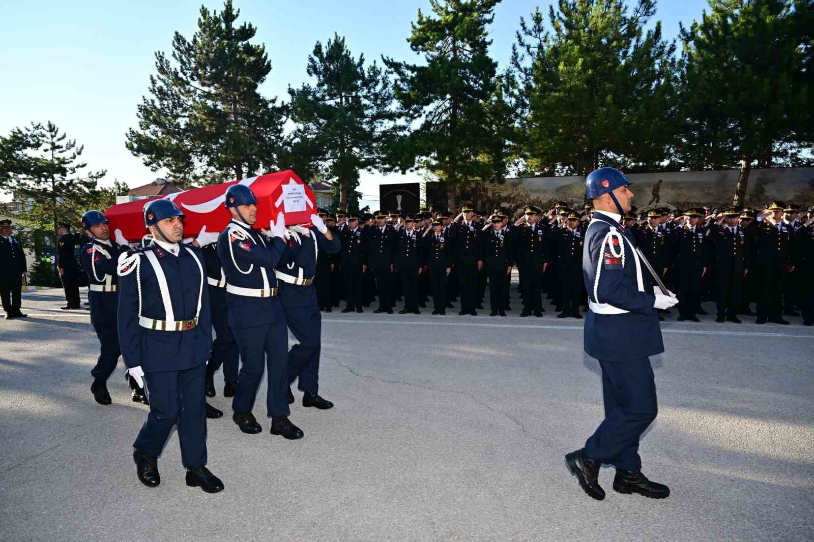 Şehit Uzman Çavuş Mehmet Demirbaş için Eskişehir’de tören düzenlendi