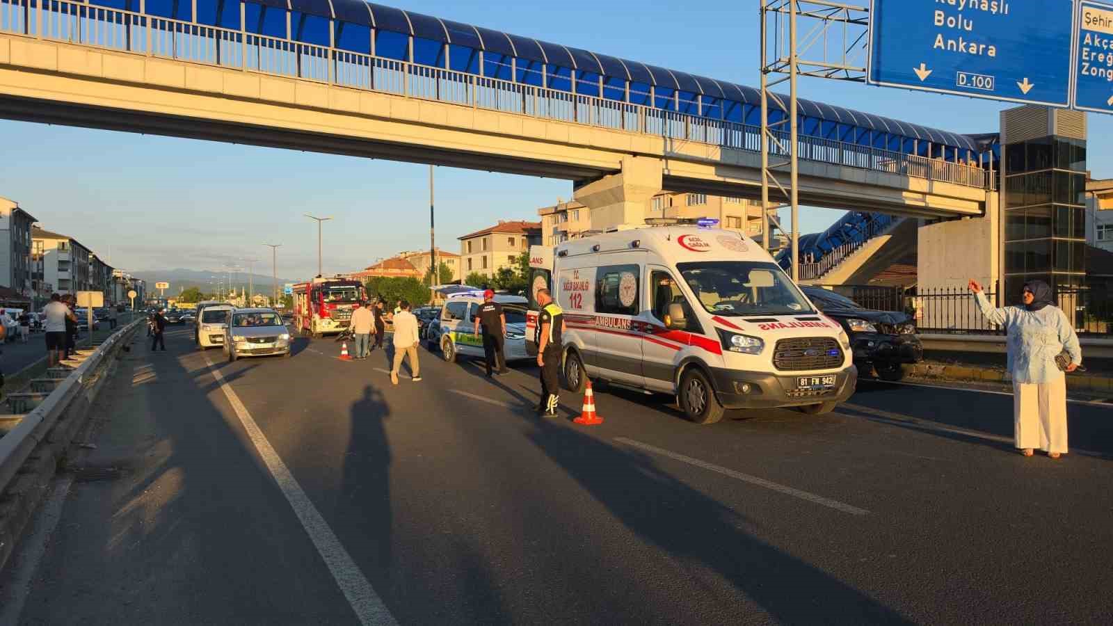 Düzce’de zincirleme kaza: 1 ölü, 1 yaralı