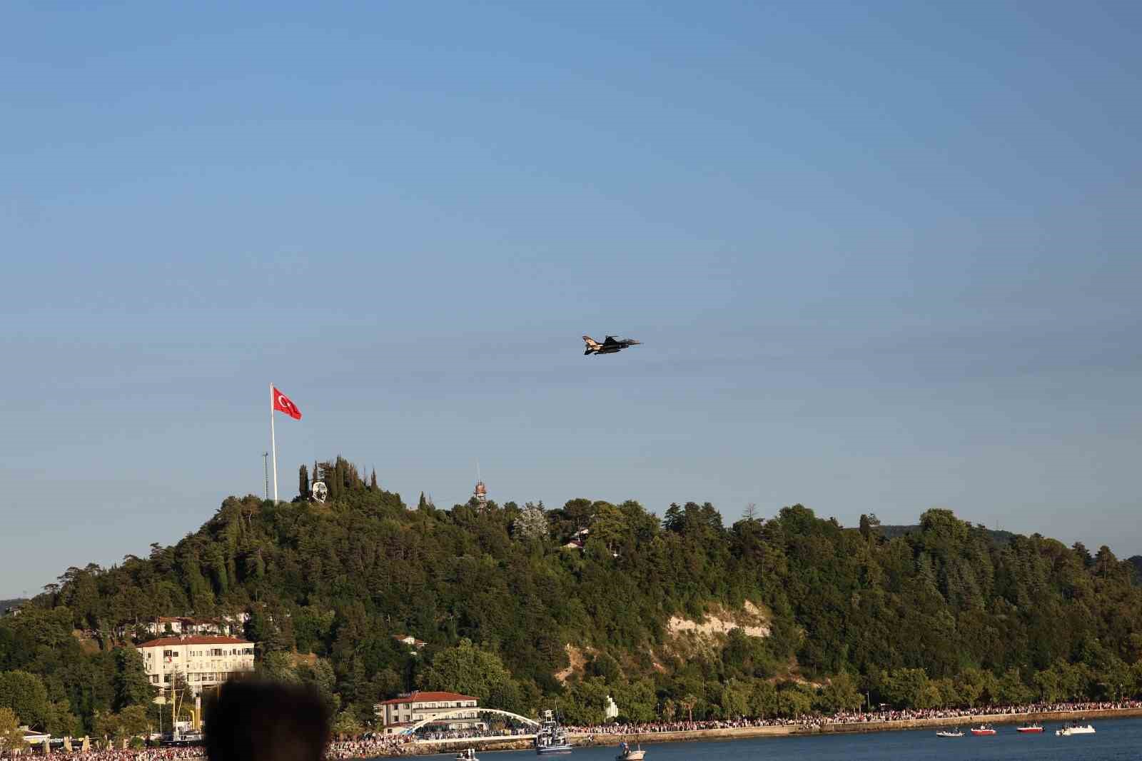 Karadeniz Ereğli, 13 yıl sonra yeniden SOLOTÜRK heyecanını yaşadı