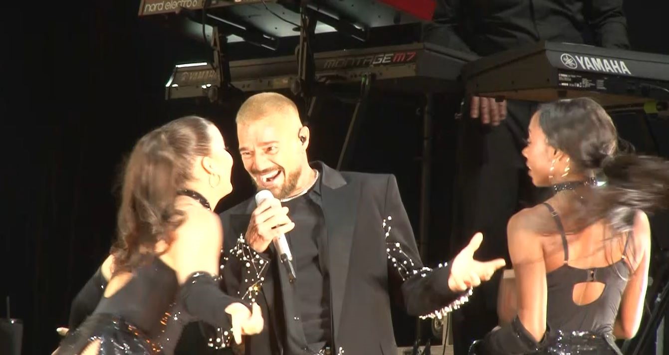 Ricky Martin 15 yıl aradan sonra İstanbul sahnesinde
