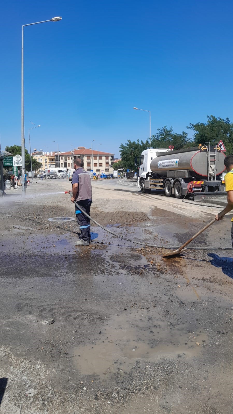 BASKİ’den Ayvalık’ta kanal hattı göçüğüne 36 saatlik kesintisiz müdahale