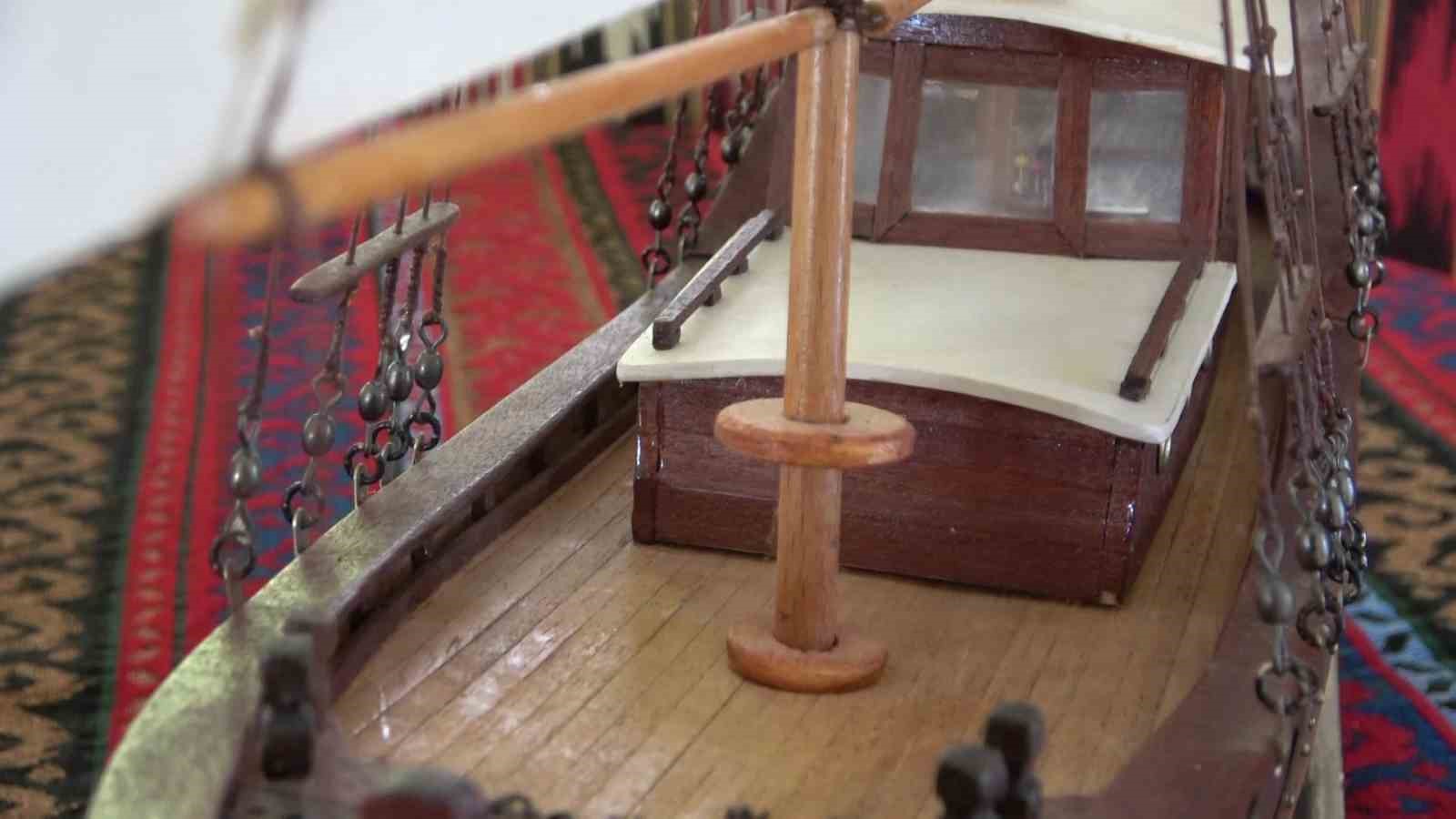 El emeğiyle tarihe yolculuk; Savaş gemilerini birebir ölçekle üretiyor
