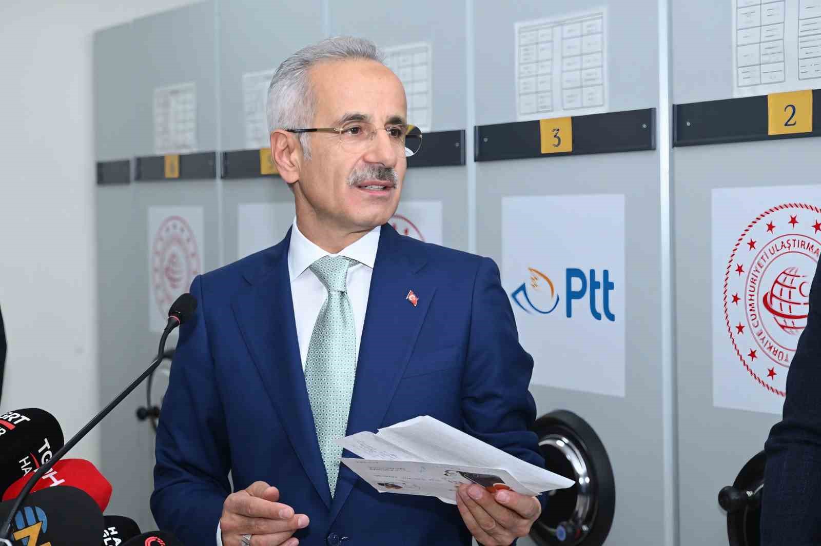 Bakan Uraloğlu: "e-Skuterler 10,4 milyon kilometre yol yaptı, Dünya’nın çevresini yaklaşık 260 kez dolaşacak mesafeye ulaştı"