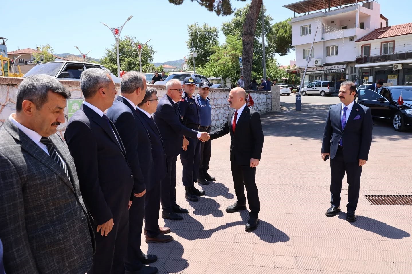 Vali Varol’dan Koçarlı’da yoğun mesai