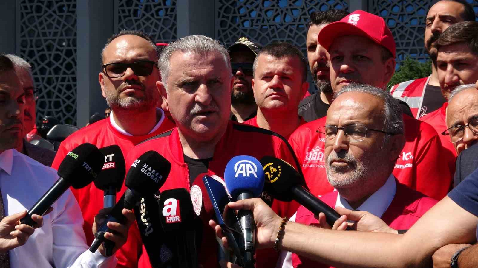 15 Temmuz’un 10’uncu yılında anlamlı kortej: "Bizim çocuklar değil, aziz milletimiz başardı"