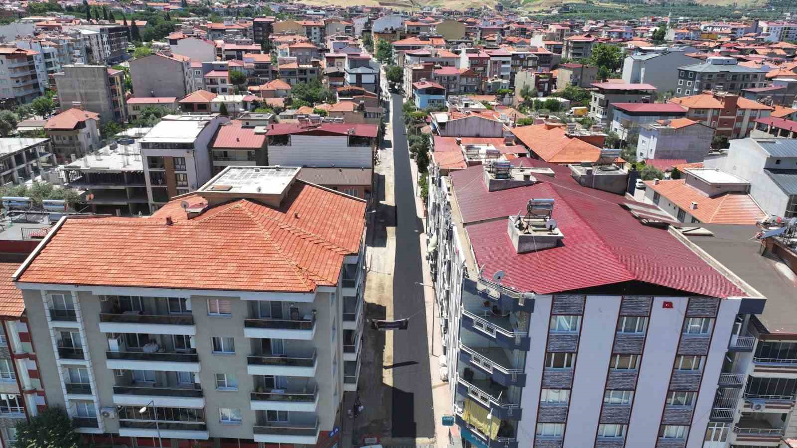 Alaşehir’de 3 bin tonluk asfalt hamlesi