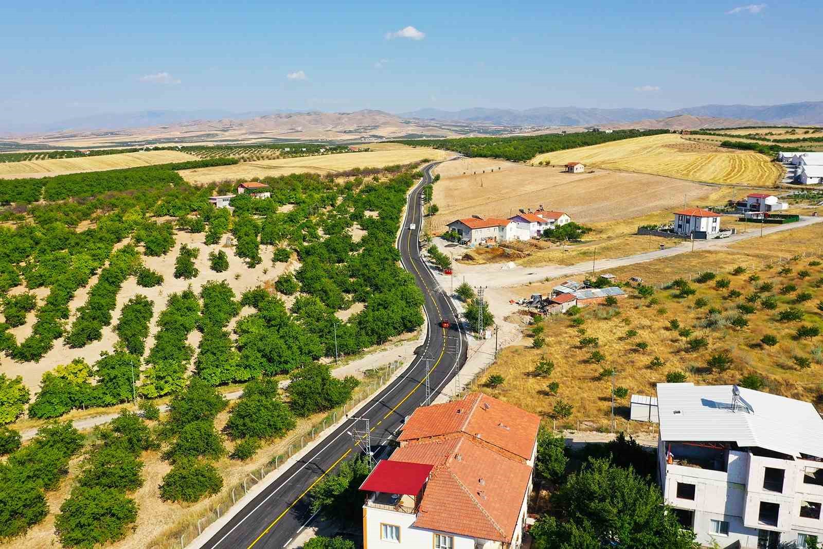 Büyükşehir’de yol çalışmaları aralıksız sürüyor