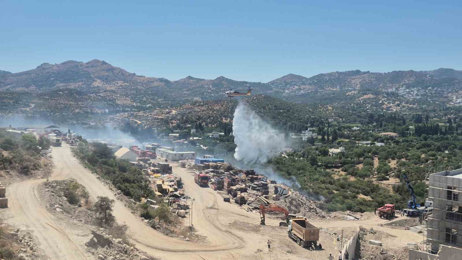 Şantiyedeki yangın patlamayla makilik alana sıçradı
