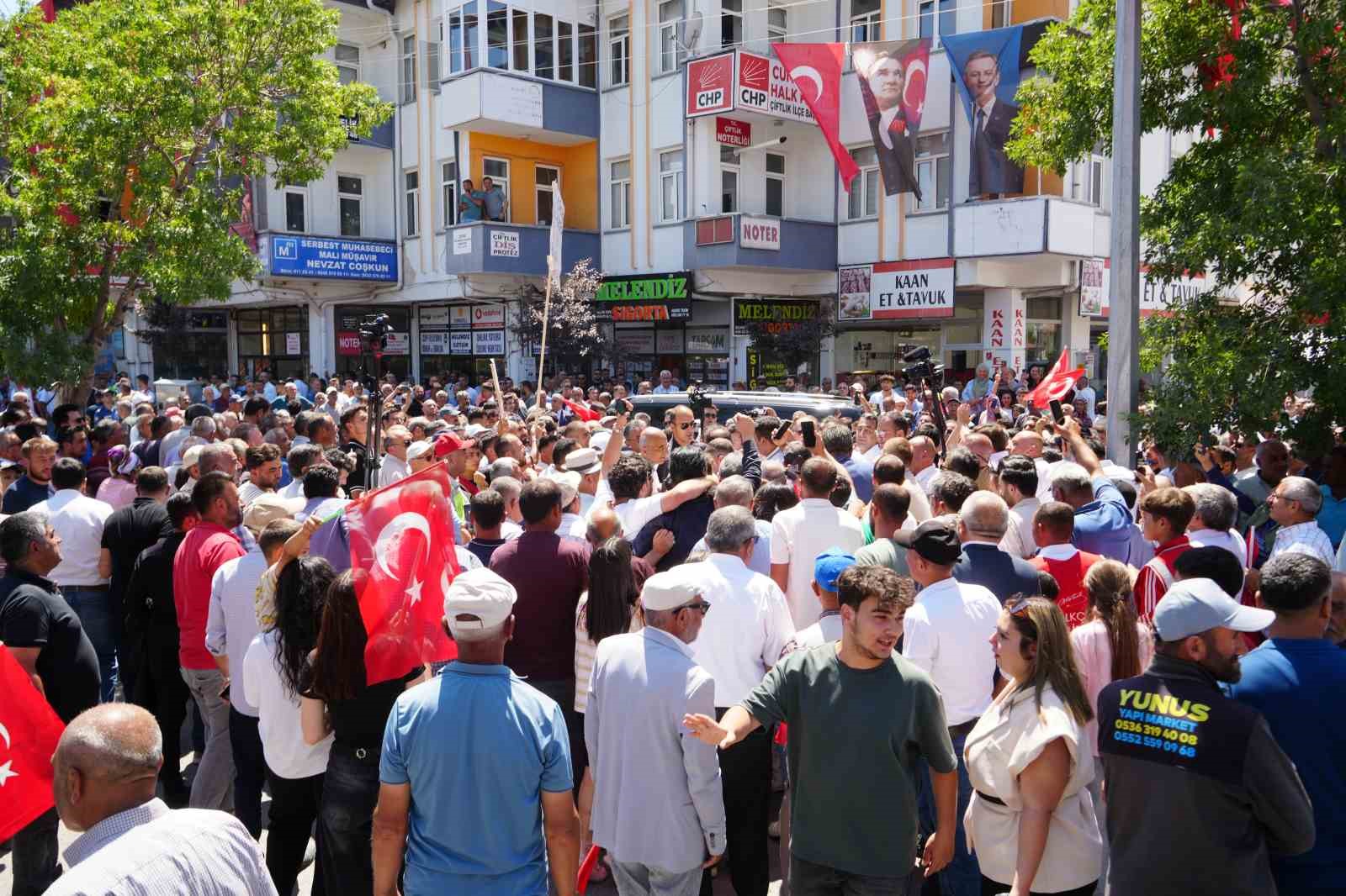 Özgür Özel: "Yolumuza devam edeceğiz"