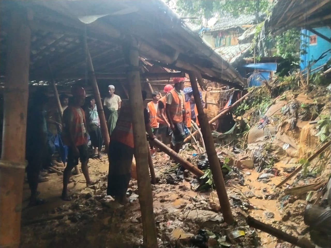 Bangladeş’te sel ve toprak kayması: 44 ölü