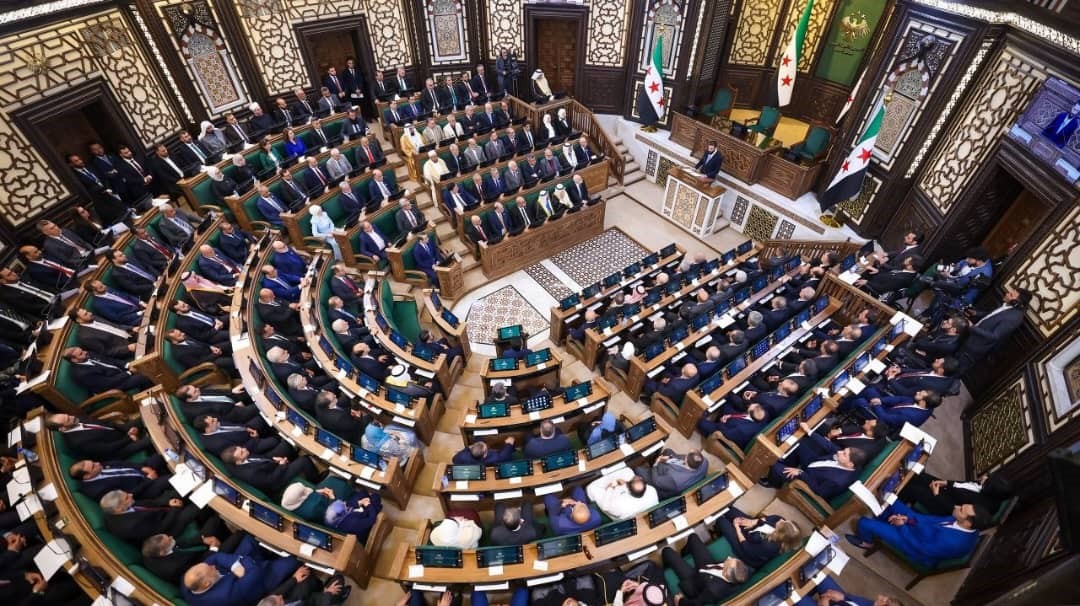 Suriye’de tarihi adım: Esad rejiminin devrilmesi sonrası ilk halk parlamentosu oturumu gerçekleştirildi