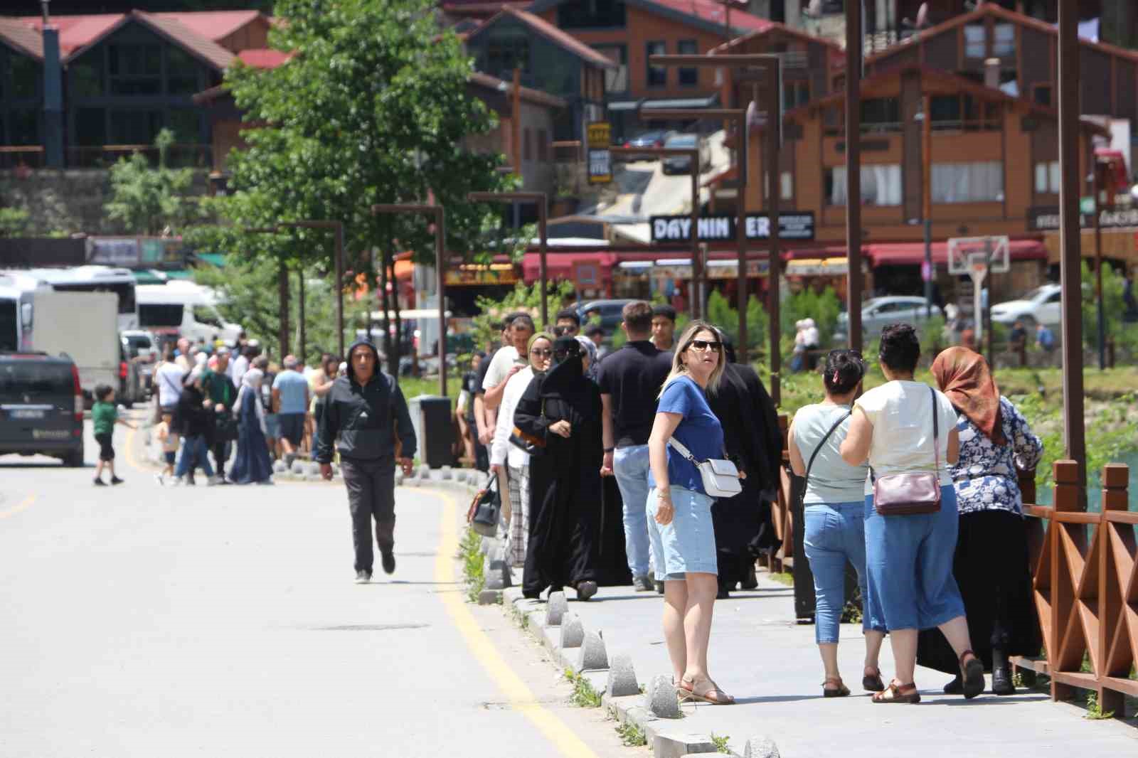 Uzungöl’de turizm sezonu hareketlendi, otellerde doluluk arttı
