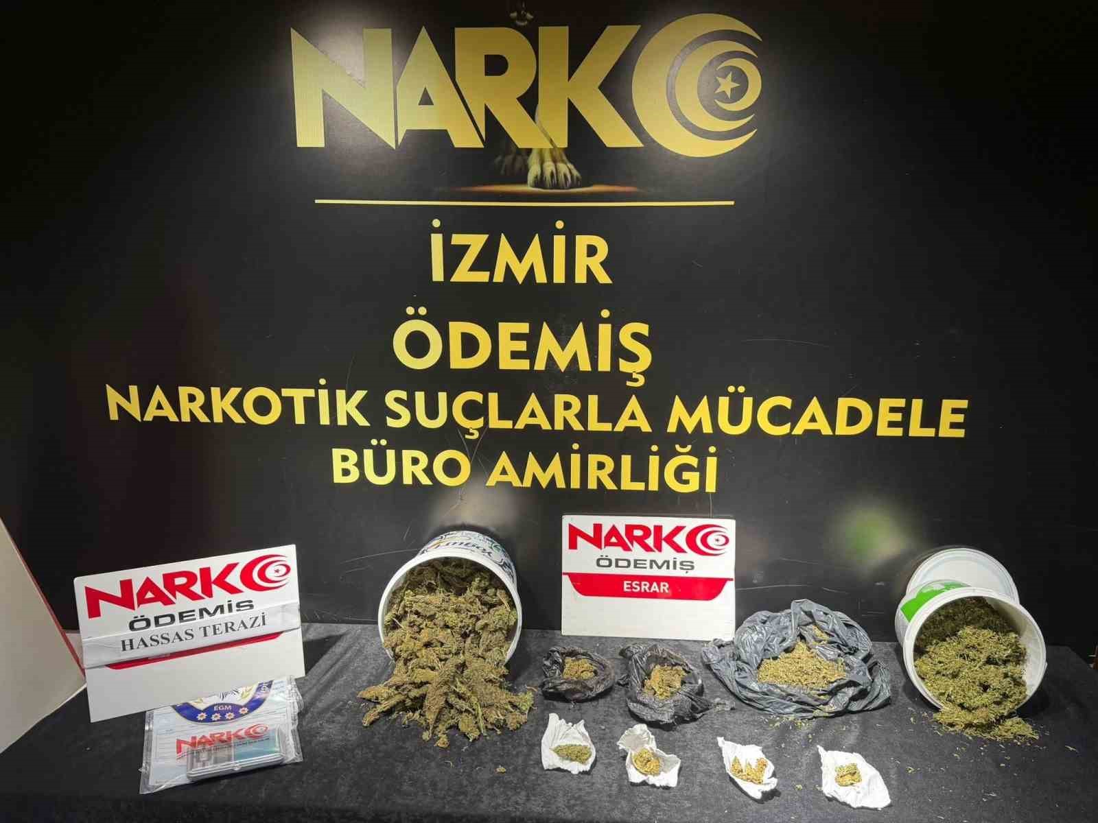 İzmir’de zehir tacirlerine 6 aylık takip: 30 tutuklama