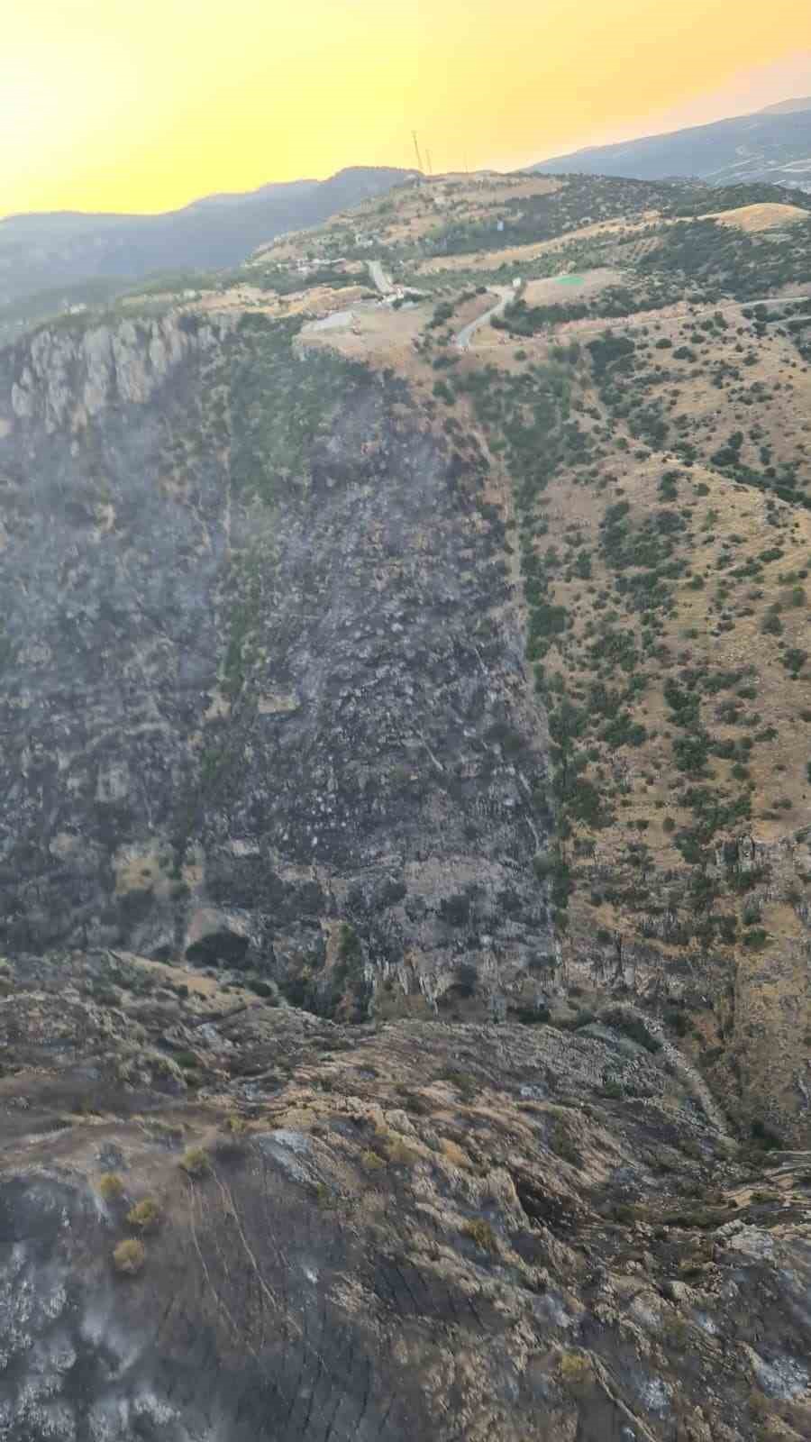 Denizli’de korkutan yangın kontrol altına alındı