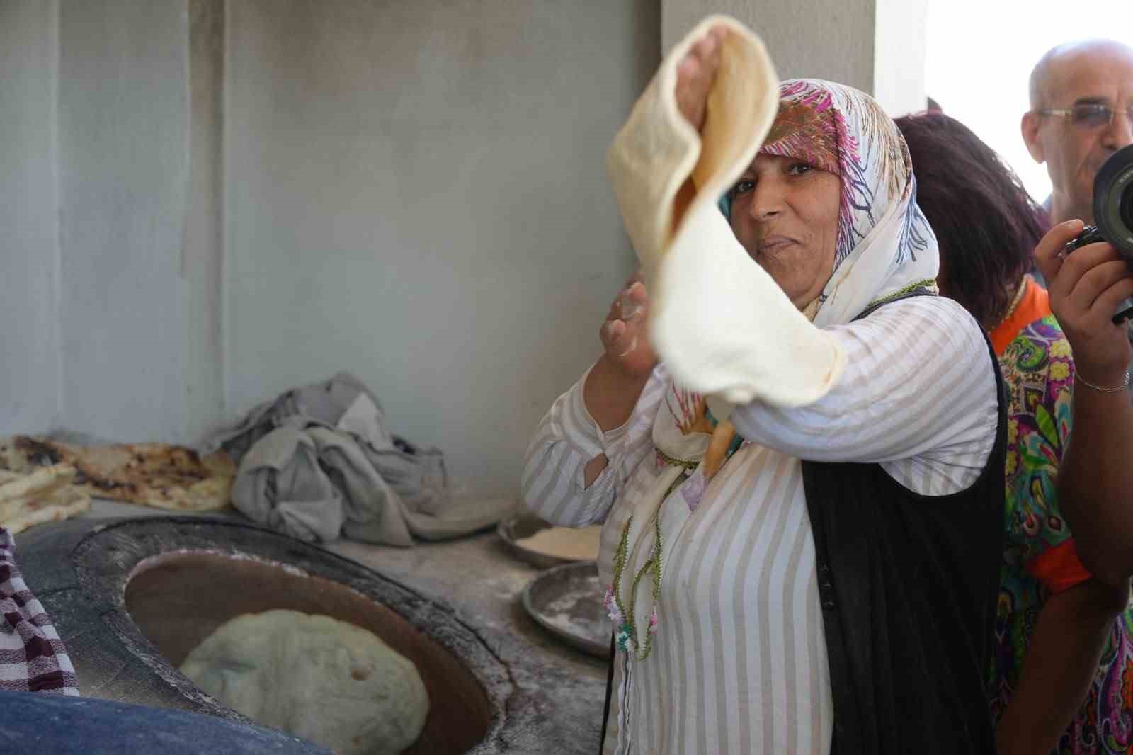 Turgutlu’da mahalle kültürünü yaşatacak ’Tandır Evi’ hizmete açıldı